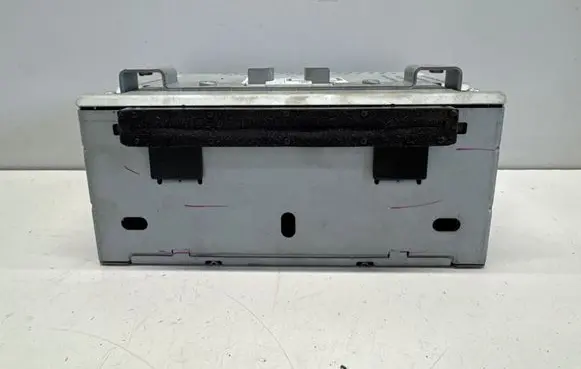 Ford Grand C-MAX Radio/CD/DVD/GPS head unit AM5T18C815TF A12386264