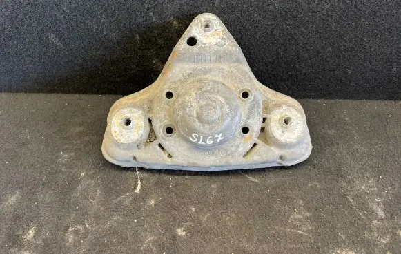 Volkswagen PASSAT B5.5 Coil spring mount 8D0512383E