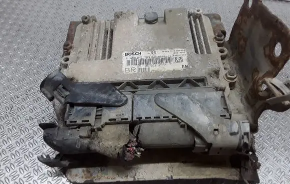 Opel Zafira B Engine control unit/module 0281012549 55198922