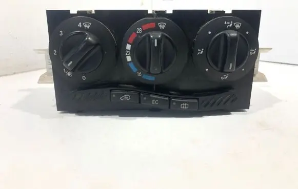 Mercedes-Benz A W168 Climate control unit 1688300485 0156200