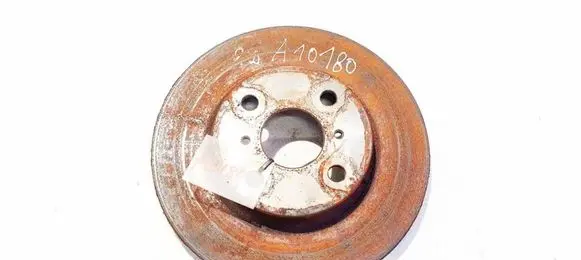 Toyota Yaris Front brake disc ventiliuojamas