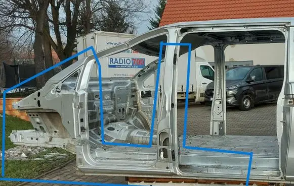 Mercedes-Benz EQV 447 Front quarter panel mereqv