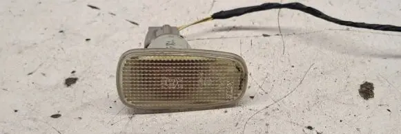 Lexus CT 200H Front fender indicator light 15C315