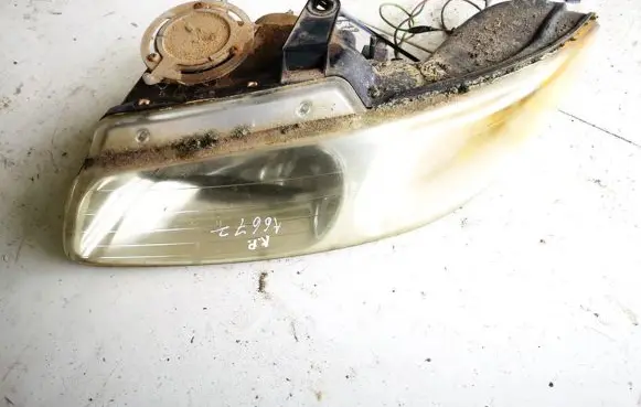 Chrysler Voyager Headlight/headlamp 203164b 20-3164b 203164b20-3164b