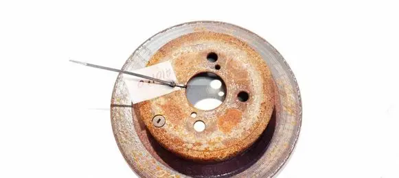 Toyota Corolla E120 E130 Rear brake disc neventiliuojamas
