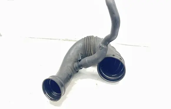 Mercedes-Benz C W203 Turbo air intake inlet pipe/hose A6460940297