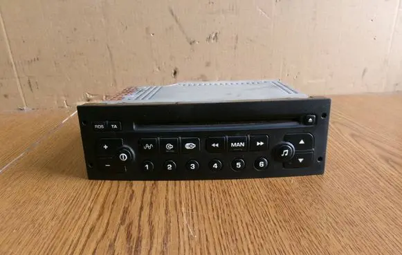 Peugeot 206 Radio/CD/DVD/GPS head unit 96545978XT PSARCD10004