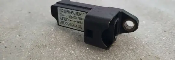 Audi A4 S4 B5 8D Airbag deployment crash/impact sensor 8D0959643B 023080HE69BR 0030399