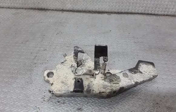 Opel Frontera A Engine bonnet/hood lock/catch