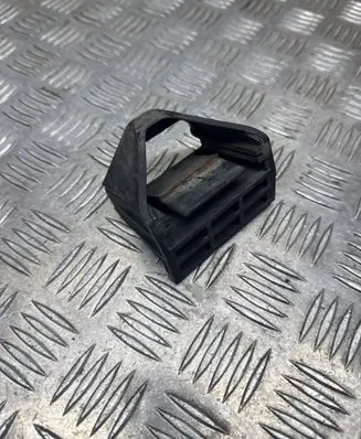 BMW X3 F25 Radiator mount bracket 7593779