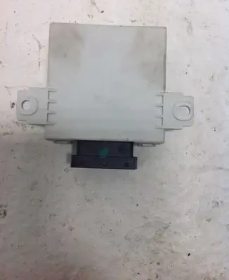 Toyota Avensis T250 Window wiper relay 150696
