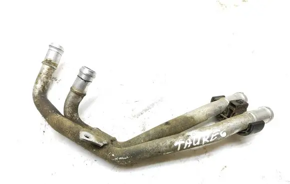 Volkswagen Touareg II Engine coolant pipe/hose 7L0811107