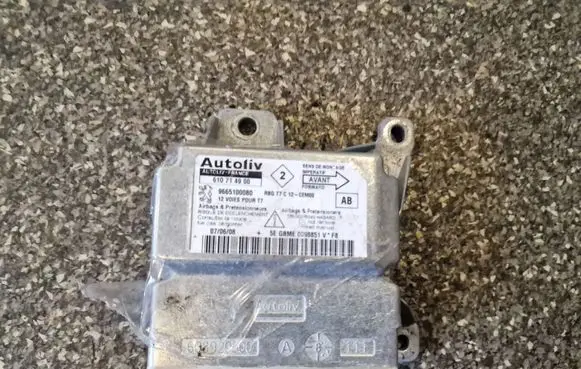 Peugeot 308 Airbag control unit/module 9655100080
