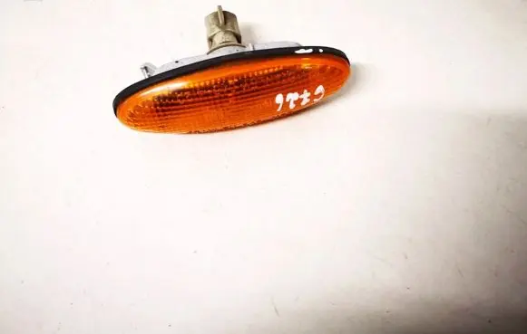 Mazda Premacy Front fender indicator light 0464120 046-4120