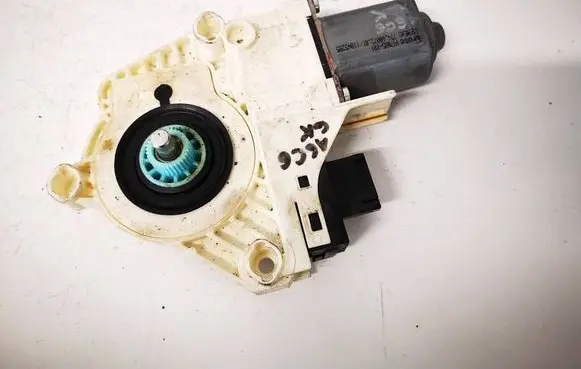 Volkswagen Golf IV Rear door window regulator motor 1C0959812A