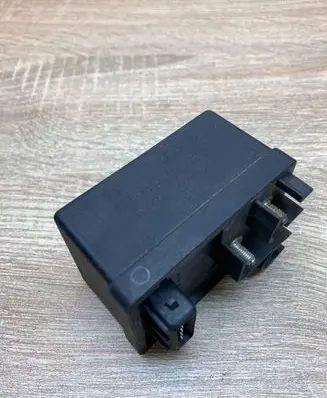 Peugeot 806 Glow plug pre-heat relay 0281003005