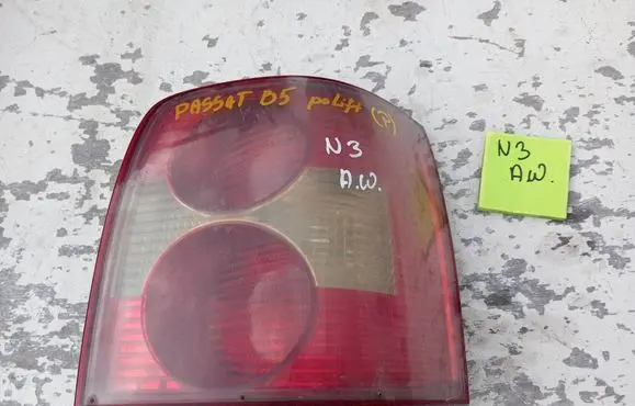 Volkswagen PASSAT B5 Rear/tail lights 1212123
