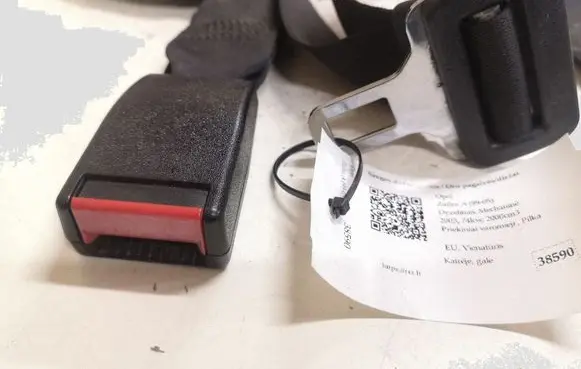 Opel Zafira A Rear seatbelt 90588899