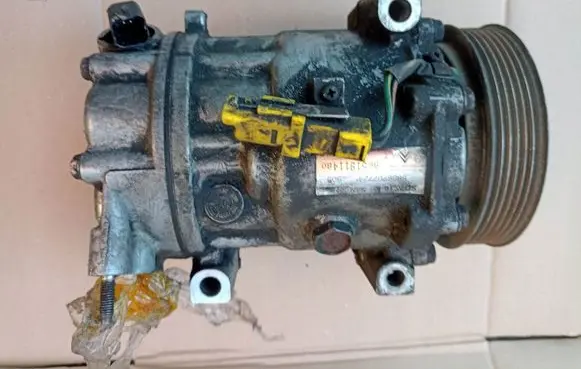 Citroen C4 I Picasso Air conditioning (A/C) compressor (pump)