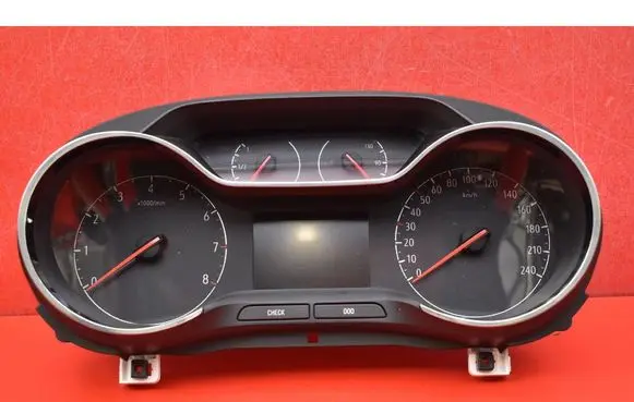 Speedometer (instrument cluster)