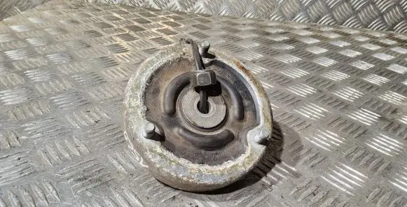 BMW 7 E65 E66 Coil spring mount 6753810 3352675381003