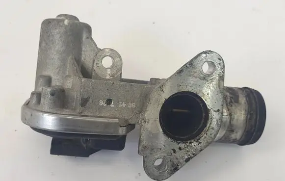 Jeep Grand Cherokee EGR thermostat 162741345