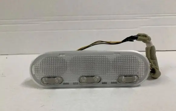 Nissan Juke I F15 Front seat light 8200073234