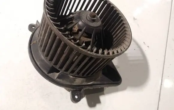 Renault Mascott Heater fan/blower 133974W
