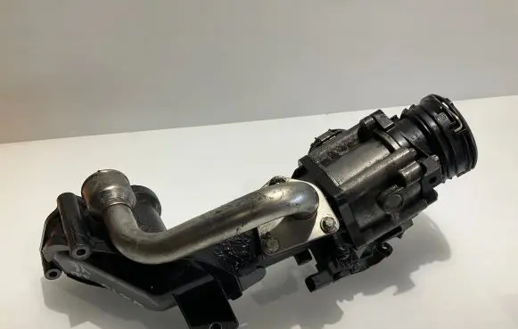 Mercedes-Benz CLS C219 Throttle valve A6420900270 0281002894 6420900270