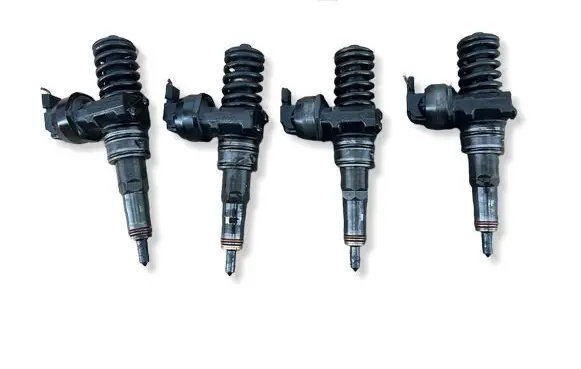Volkswagen Touran II Fuel injectors set 0414720215