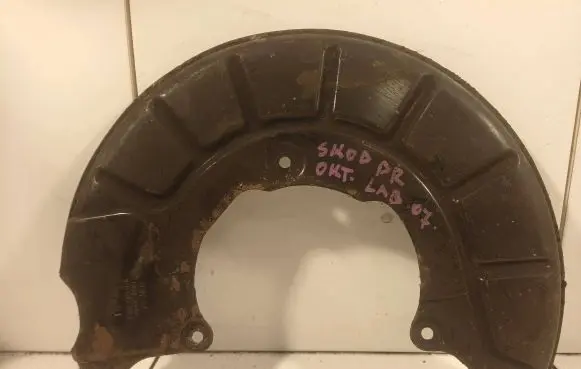 Skoda Octavia Mk2 (1Z) Front brake disc dust cover plate 1K0615312F 982L
