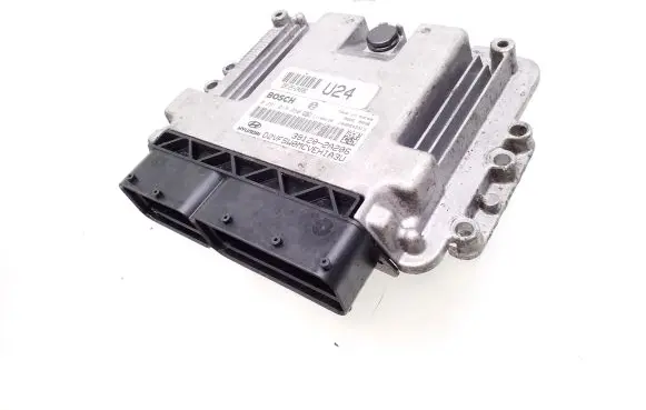 Hyundai i40 Engine control unit/module 391252A206 0281018050