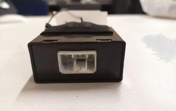 KIA Sorento Wing mirror control module 935713E000