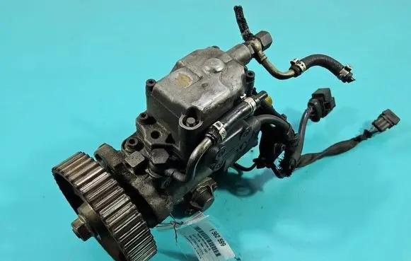 Audi A4 S4 B5 8D Fuel injection high pressure pump 0460404986 IMPRK1562599