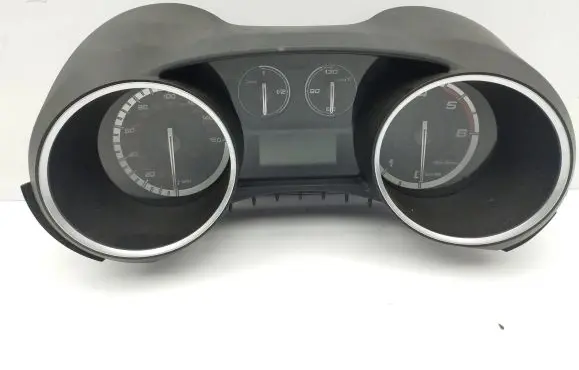 Alfa Romeo Giulietta Speedometer (instrument cluster) 005051647900