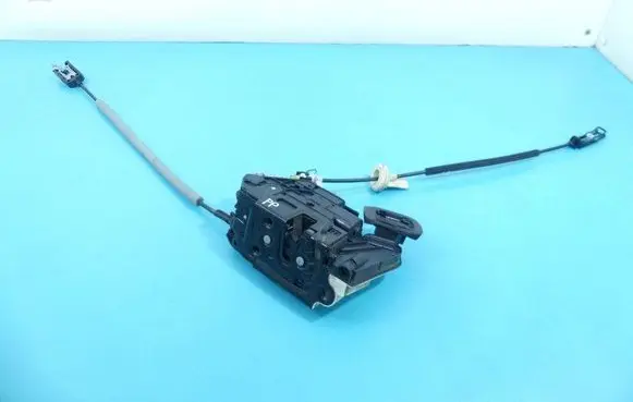Volkswagen Golf VI Front door lock 5K1837016 IMPRK1024722