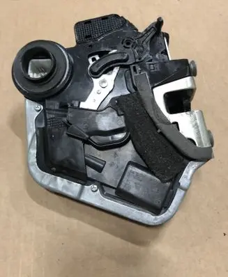 Lexus RX 330 - 350 - 400H Rear door lock 5L1414 Z45L1414
