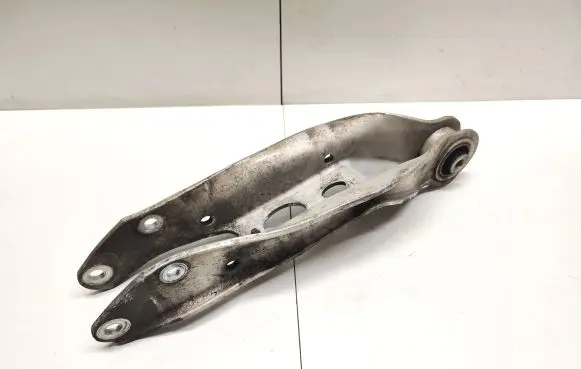 Audi Q7 4M Rear upper control arm/wishbone 4M0505311H