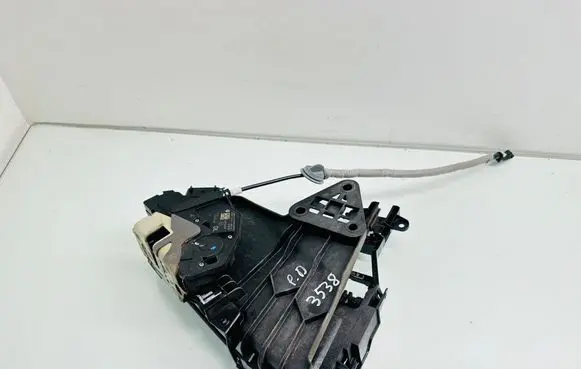 Volvo V60 Front door lock 31301740