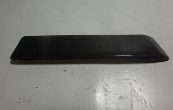 BMW 5 E34 Front door trim bar 8107878