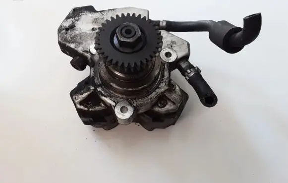 Jeep Grand Cherokee (WK) Fuel injection high pressure pump 0445010145
