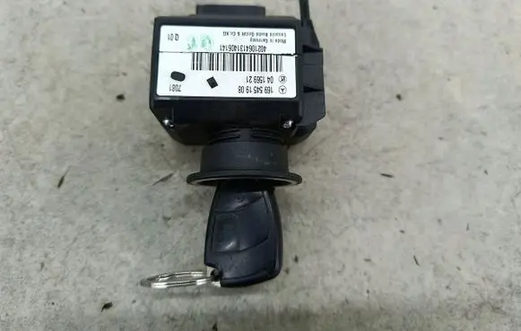 Mercedes-Benz B W245 Ignition lock 169545190804156921