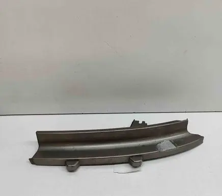 Nissan Patrol Y61 Fender end trim 62410VB000