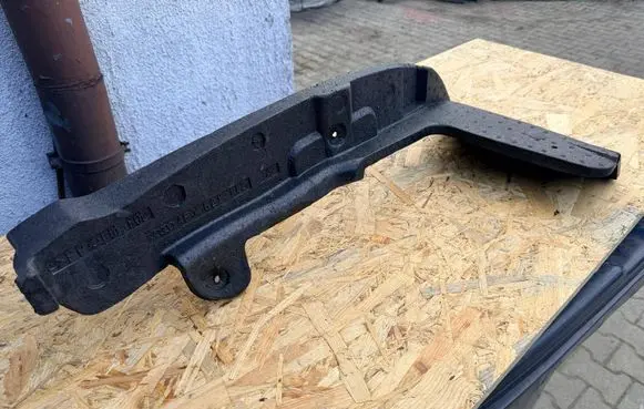 Audi A6 S6 C6 4F Fender foam support/seal 4F0821112A