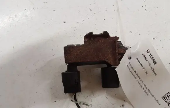 Vacuum valve