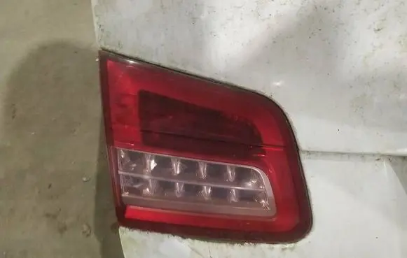 Citroen C5 Tailgate rear/tail lights 