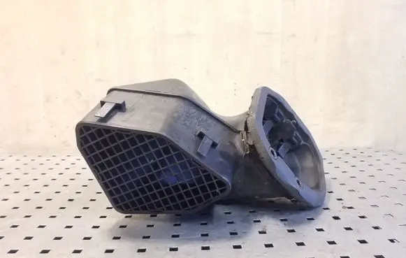 Audi Q7 4L Air intake duct part 7L0819049A