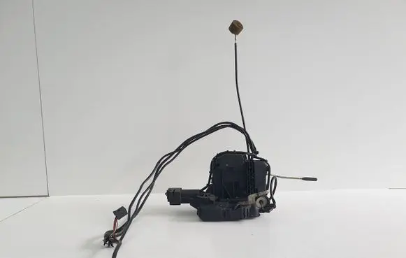 Mercedes-Benz E W211 Front door lock 2117201135