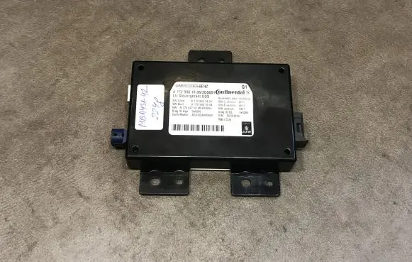 Mercedes-Benz GL X166 Bluetooth control unit module A1729001906