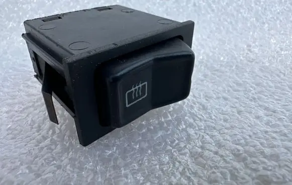 Volkswagen PASSAT B2 Windscreen/window heater switch 321959621B